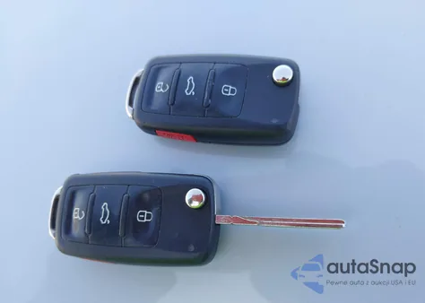 2017 Volkswagen Jetta 1.4T S z USA, uszkodzony, nr VIN 3VW2B7AJ7HM246875